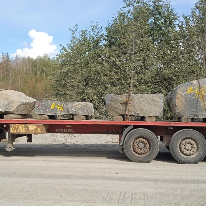 Теперь мы поставляем блоки габбро-диабаза с нового месторождения