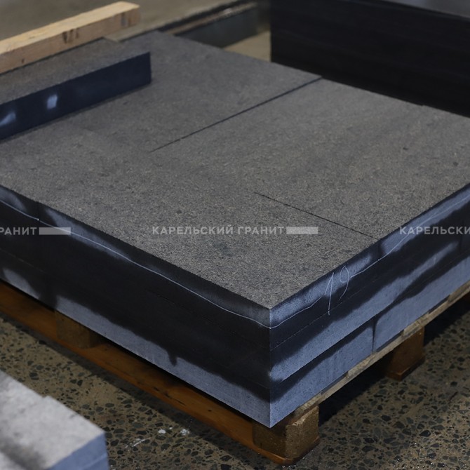 В наличии: плита габбро-диабаз 600х300х50 термо 1000м2